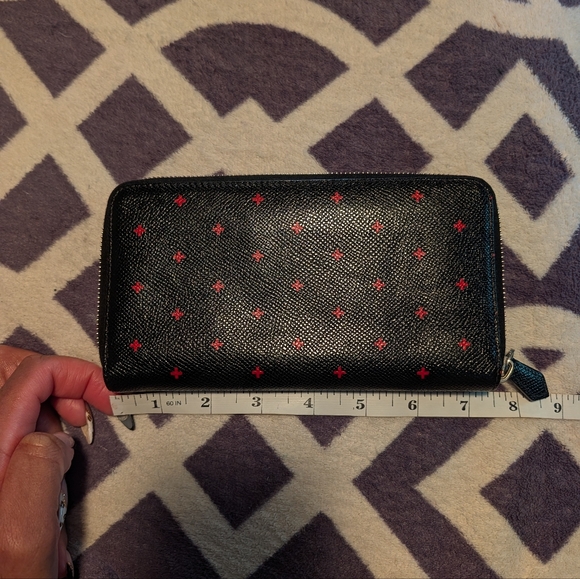 Authentic Givenchy Wallet - Picture 7 of 8